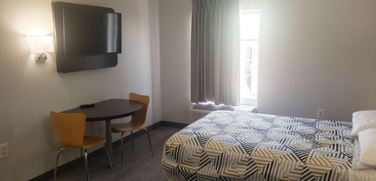 Motel 6 Mobile, Al - Airport Blvd エクステリア 写真